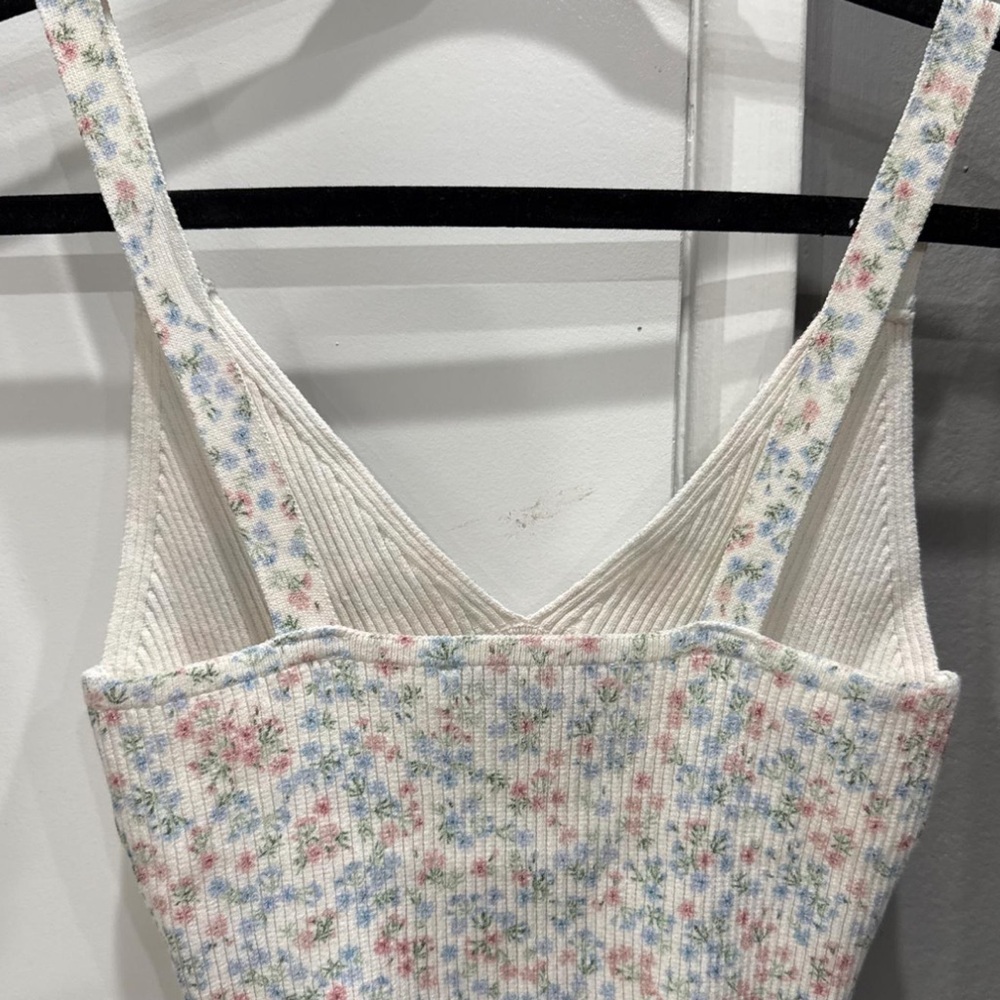 Zara Cropped Floral Ribbed Tank Top - Picture 2 of 2